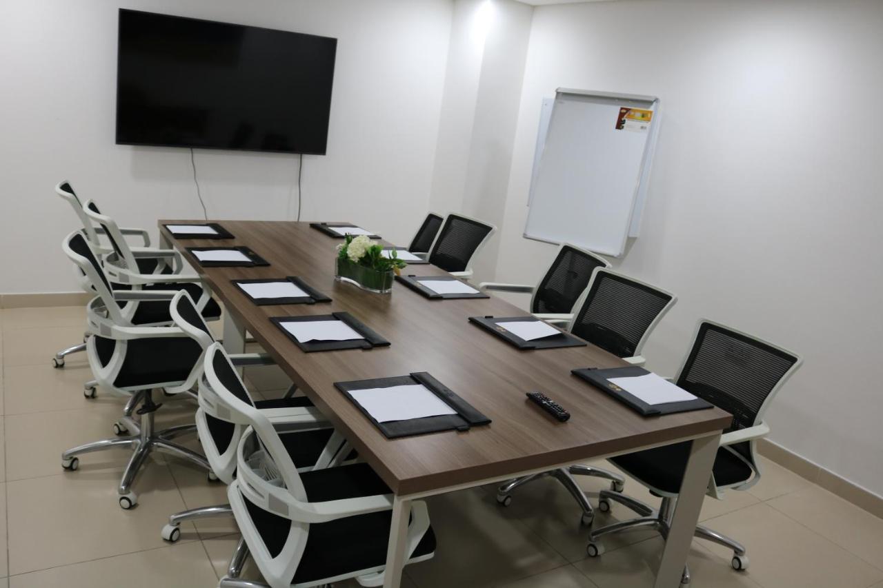 Best Western Plus Fursan Riyadh Luaran gambar